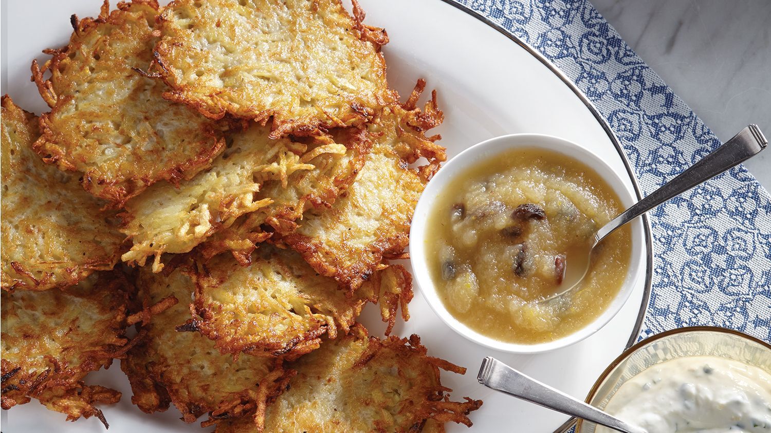 Latkes with Spiced Applesauce and Horseradish Cream