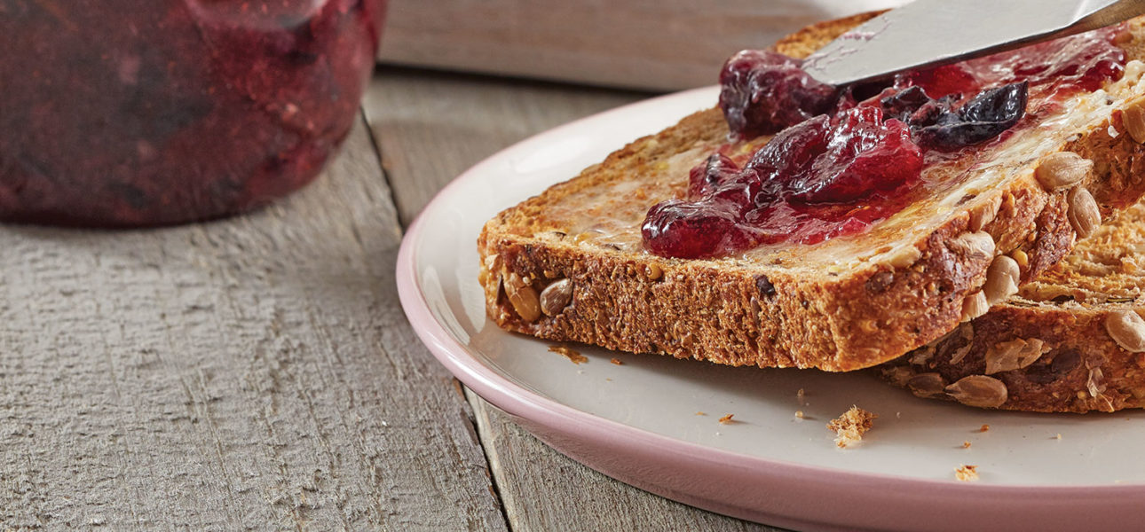 No-Cook Tangy Blueberry Freezer Jam